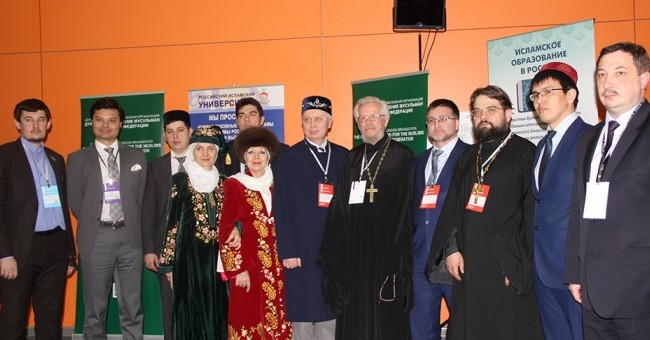 Представители Межрелигиозного совета России приняли участие в дискуссии, посвященной статусу теологии в России