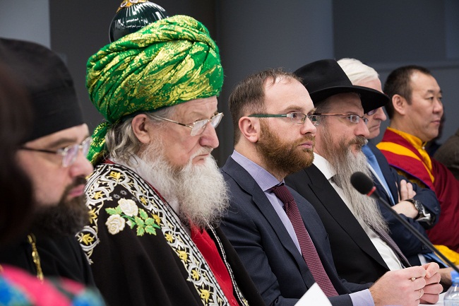 Представители традиционных религий приняли участие в круглом столе «Ценности России будущего»