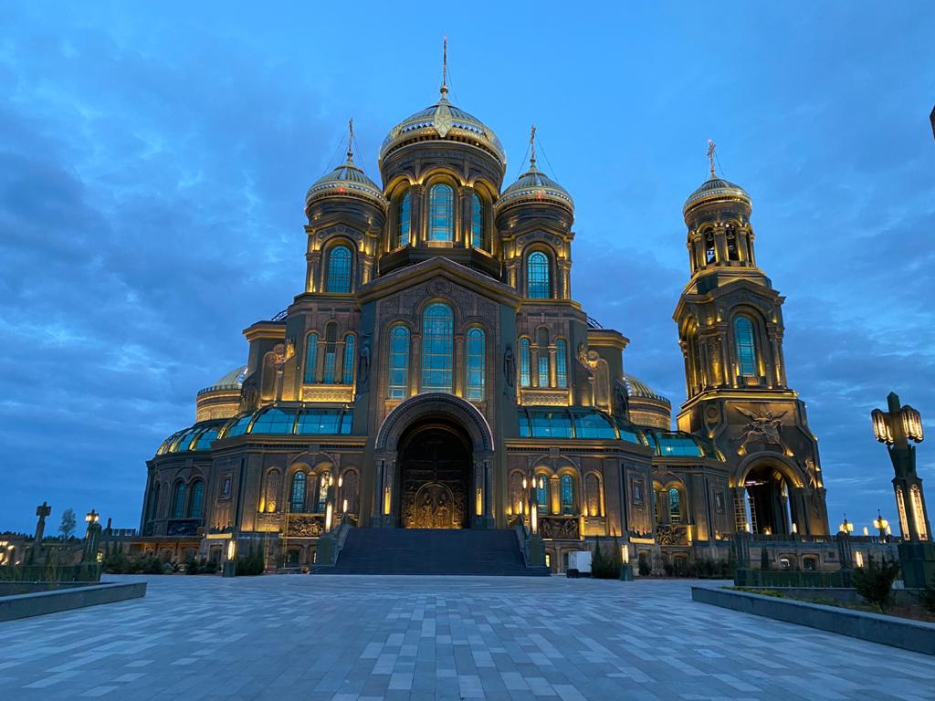 К 75-летней годовщине Победы в Великой Отечественной войне завершилось строительство Патриаршего собора Воскресения Христова