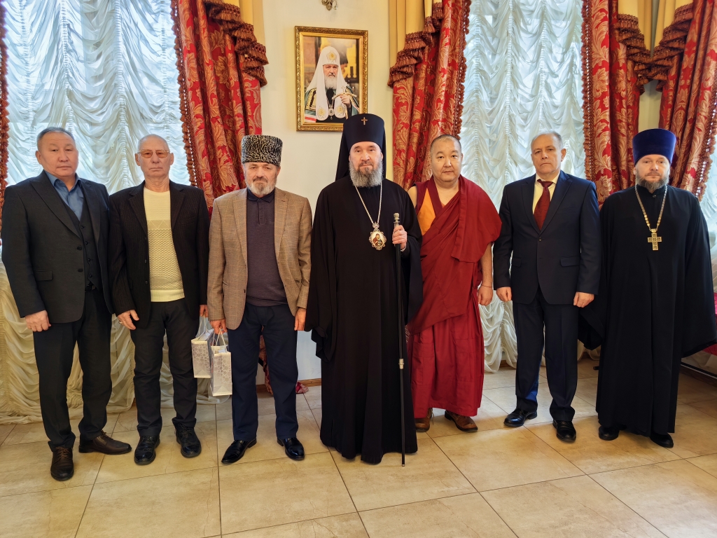В Элисте прошло заседание президиума Межрелигиозного совета Калмыкии, посвящённое 20-летию деятельности организации