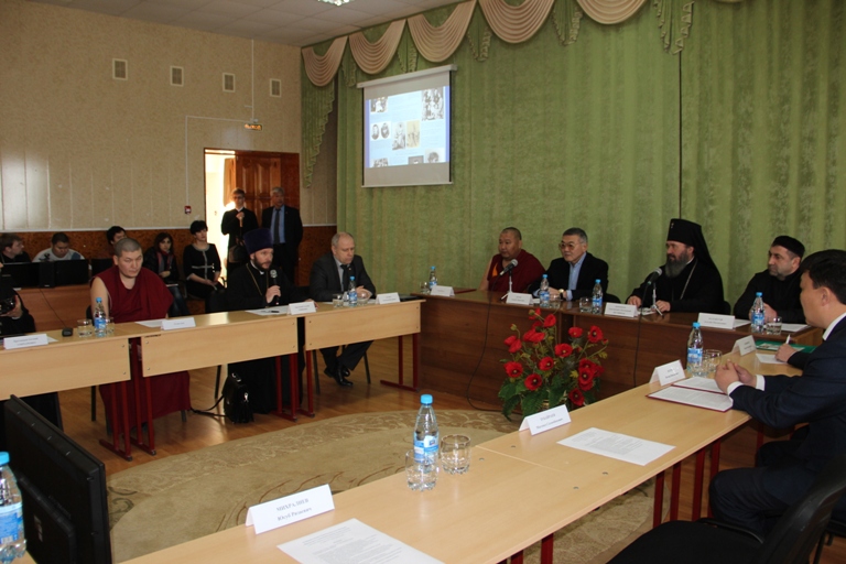 В городе Городовиковске прошло расширенное заседание Межрелигиозного совета Калмыкии