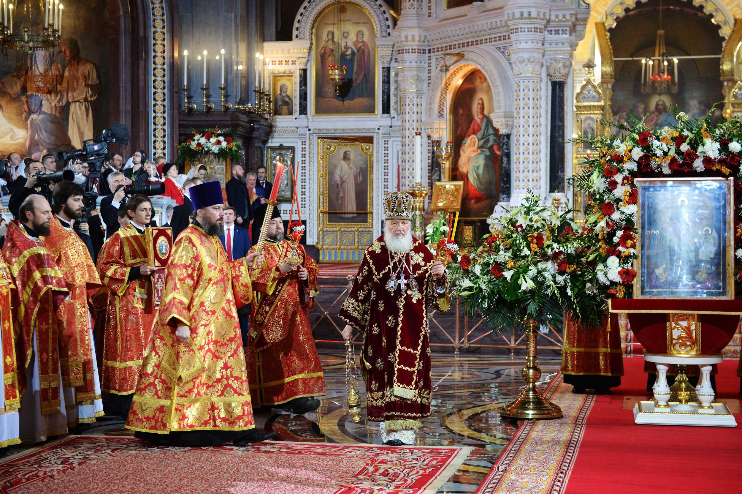Православные христиане России встретили Светлое Христово Воскресение