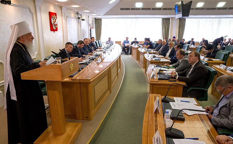 В Совете Федерации обсудили актуальные вопросы развития религиозного образования в России