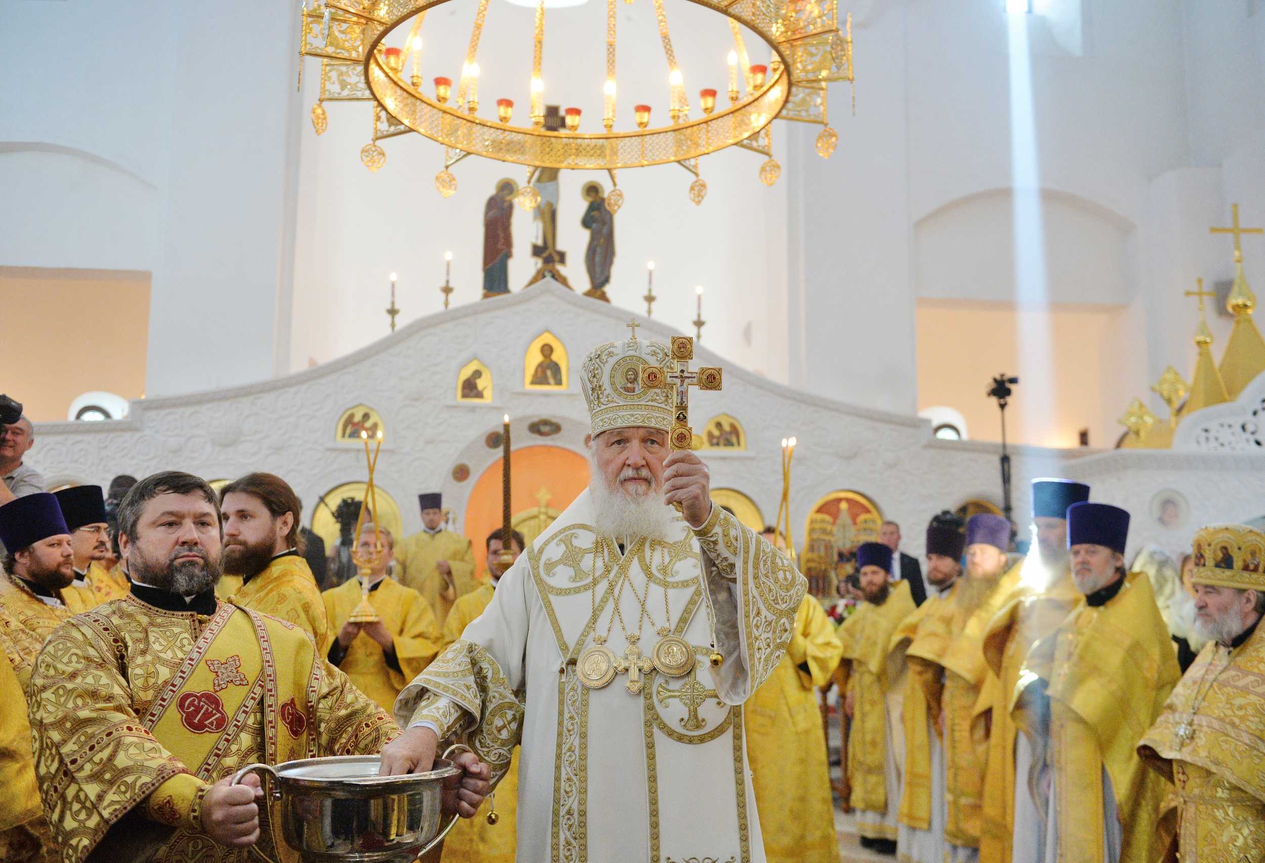 Святейший Патриарх Кирилл освятил храм Новомучеников и исповедников Российских в районе Строгино г. Москвы