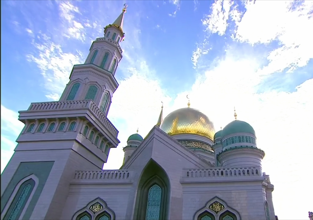Мусульмане по всей России празднуют Ураза-Байрам
