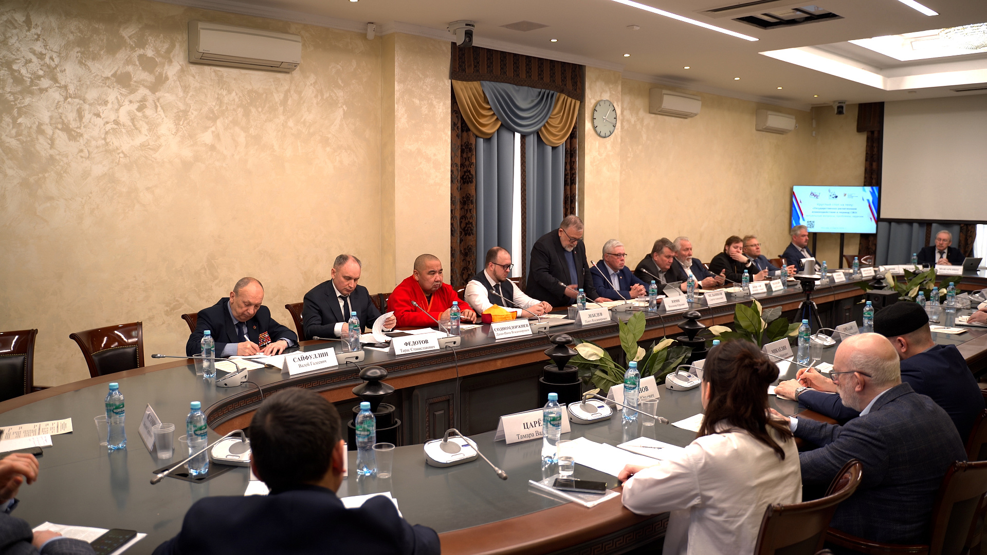 В Общественной палате РФ прошел круглый стол на тему государственно-религиозных отношений