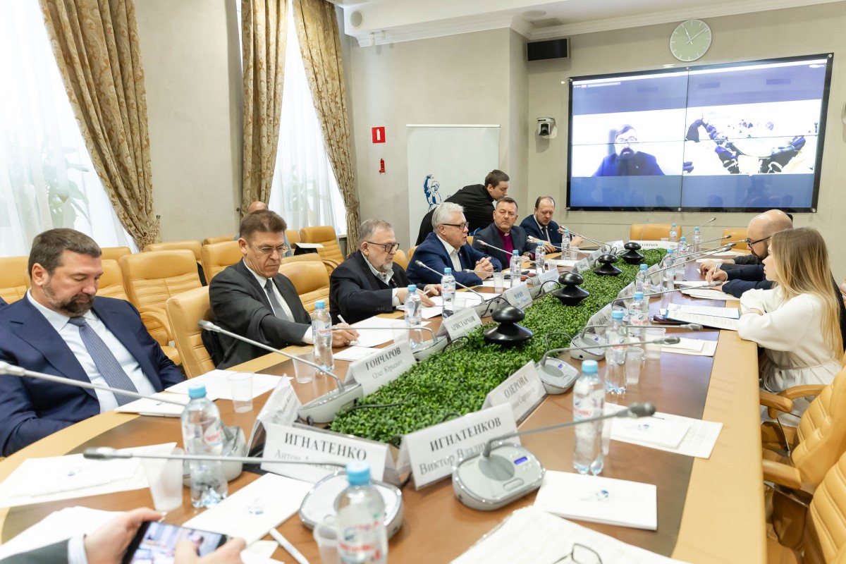 Круглый стол в Общественной палате Российской Федерации.